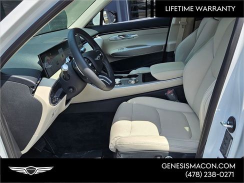 New 2026 Genesis GV70 2.5T Select image 9