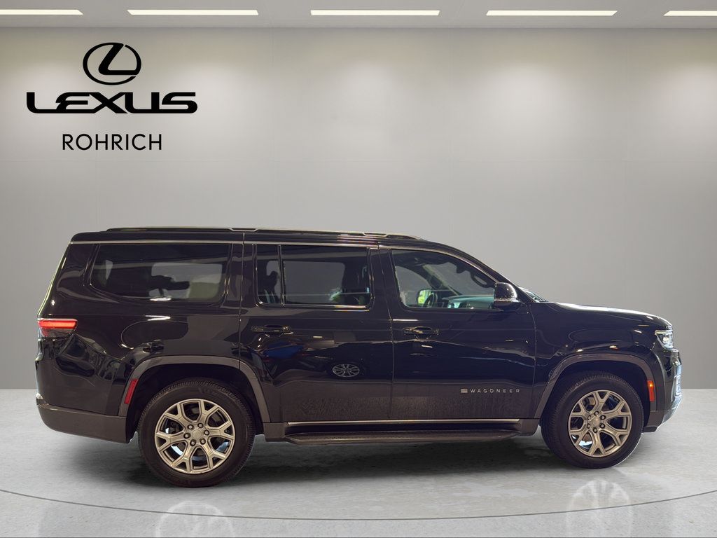 Used 2022 Jeep Wagoneer Series II AWD/4WD image 5