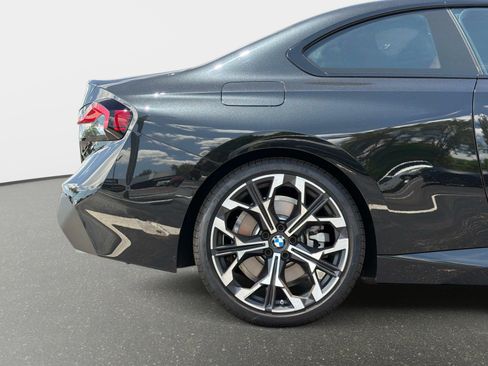Used 2025 BMW 230i Coupe w/ Premium Package RWD image 19