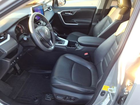 Certified 2023 Toyota RAV4 XLE Premium image 5