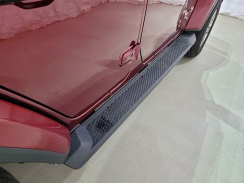 Used 2022 Jeep Wrangler Unlimited Sahara image 27