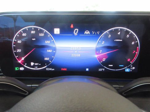 Used 2024 Mercedes-Benz GLE 580 4MATIC image 35