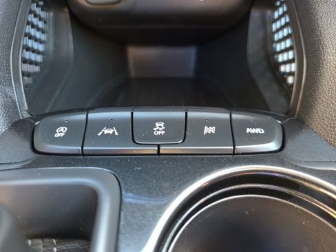 Used 2025 Chevrolet TrailBlazer LT AWD/4WD image 21