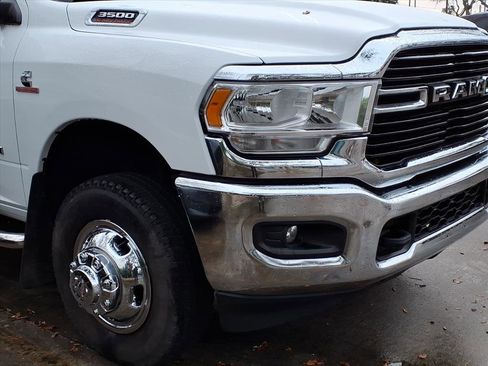 Used 2020 RAM 3500 Big Horn w/ Level 1 Equipment Group image 5