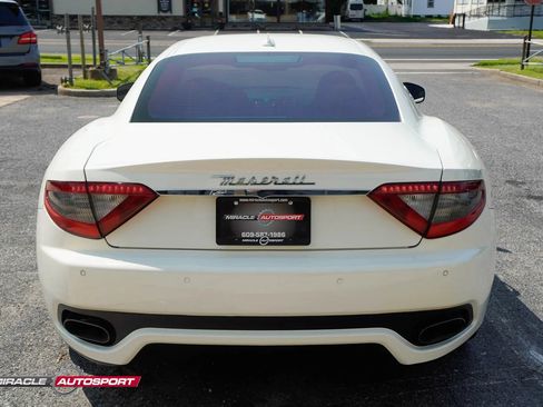 Used 2017 Maserati GranTurismo Sport RWD image 6