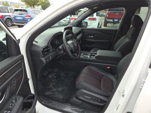 New 2026 Honda Pilot Black Edition image 7