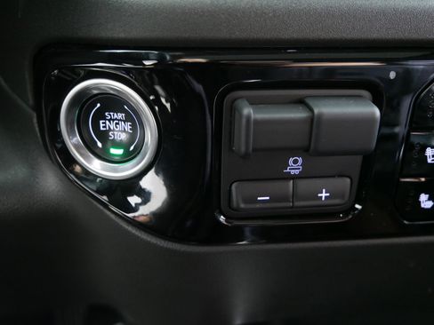 Certified 2024 GMC Sierra 1500 SLT w/ SLT Premium Plus Package image 30