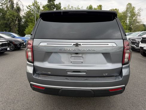 Used 2021 Chevrolet Suburban LT w/ LT Signature Package AWD/4WD image 6