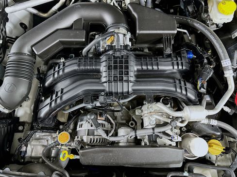 Used 2024 Subaru Crosstrek 2.0i Premium image 32