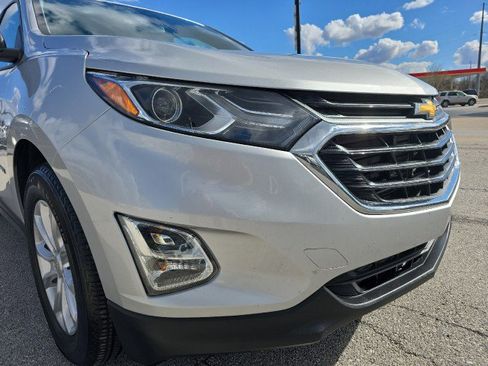 Used 2020 Chevrolet Equinox LS image 9