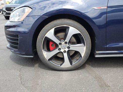 Used 2015 Volkswagen GTI S FWD image 10