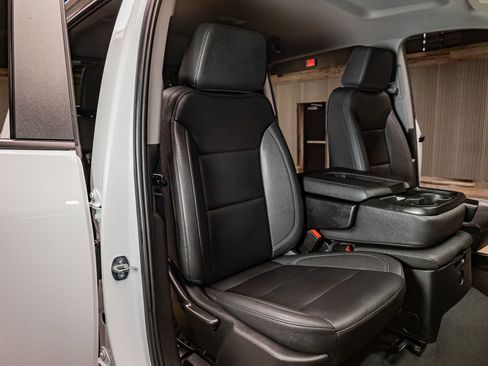 Used 2024 Chevrolet Silverado 2500 LT w/ Z71 Sport Edition image 23