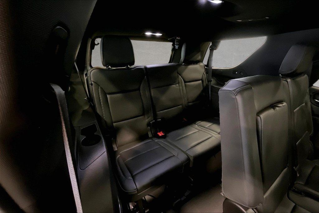 Used 2024 GMC Yukon Denali AWD/4WD image 27