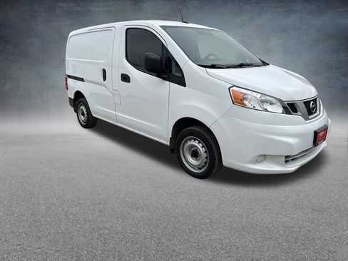 Used 2020 Nissan NV200 S image 8