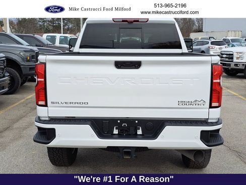 Used 2025 Chevrolet Silverado 2500 High Country w/ Technology Package image 4