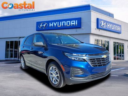 Used 2022 Chevrolet Equinox LS w/ LS Convenience Package