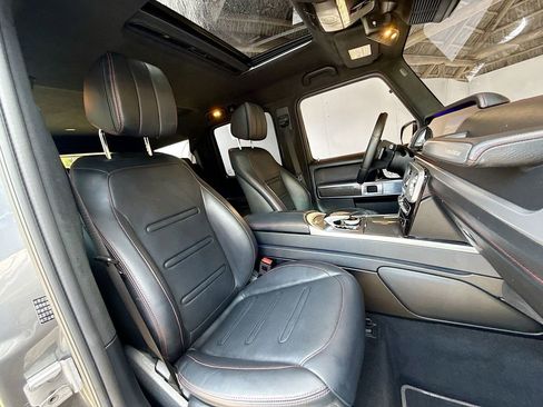 Used 2021 Mercedes-Benz G 550 w/ G Manufaktur Interior Package image 33