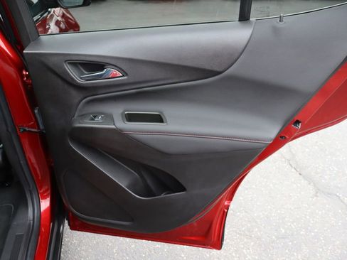 Used 2024 Chevrolet Equinox RS image 30