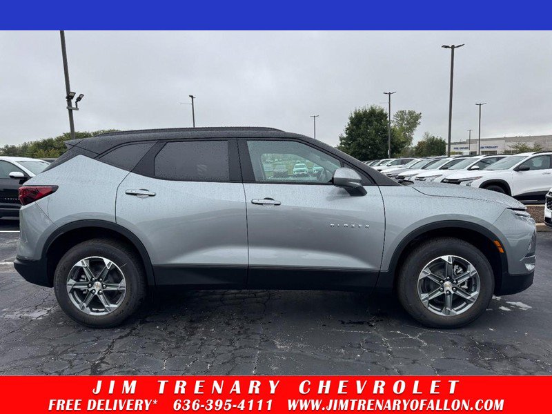 New 2026 Chevrolet Blazer LT w/ Convenience Package FWD image 1