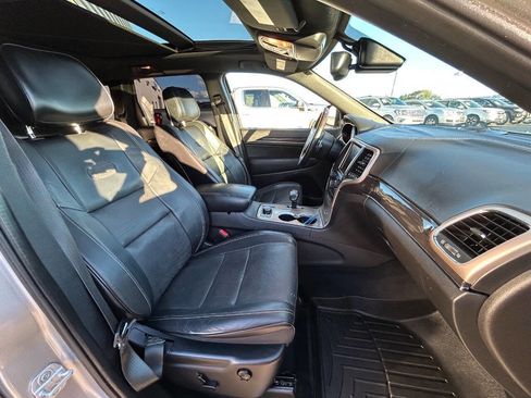 Used 2014 Jeep Grand Cherokee Overland w/ Advanced Technology Group image 14