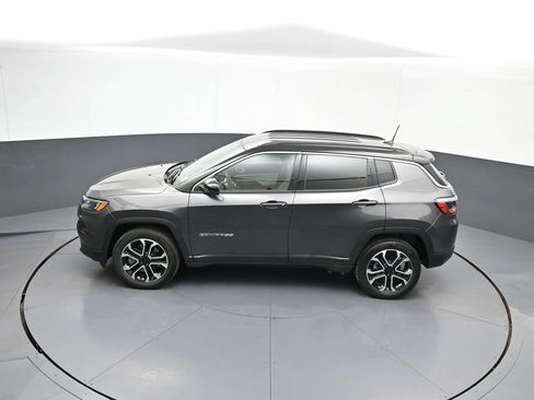 Used 2023 Jeep Compass Limited AWD/4WD image 39