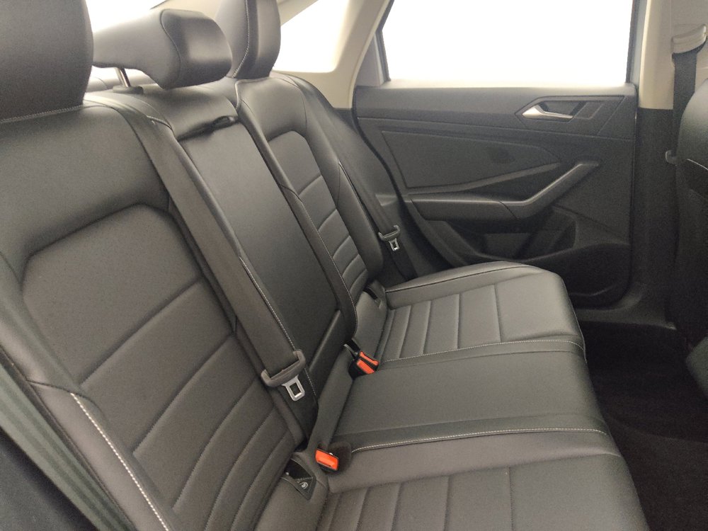 Used 2024 Volkswagen Jetta SE FWD image 19