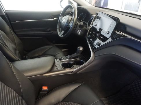 Used 2024 Toyota Camry SE AWD/4WD image 21