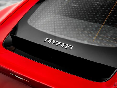 Used 2018 Ferrari 812 Superfast image 36