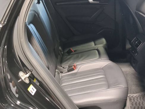 Used 2018 Audi Q5 2.0T Premium Plus w/ Premium Plus Package AWD/4WD image 24