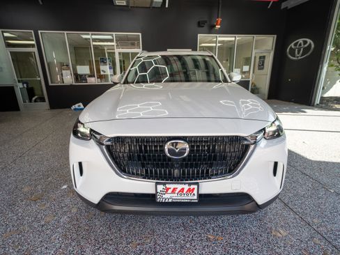 Used 2024 MAZDA CX-90 Plug-In Hybrid w/ Preferred AWD/4WD image 6