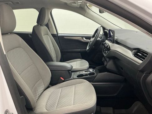 Used 2021 Ford Escape SE image 28