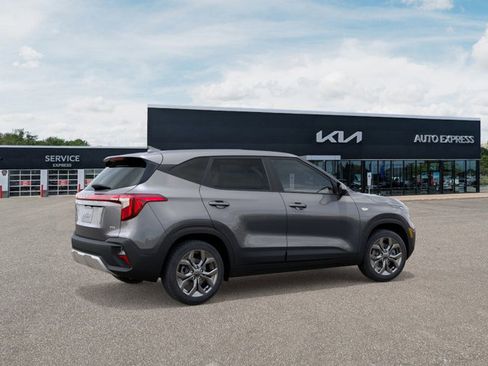 New 2026 Kia Seltos LX image 6