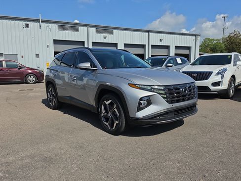 Used 2024 Hyundai Tucson Limited AWD/4WD image 2