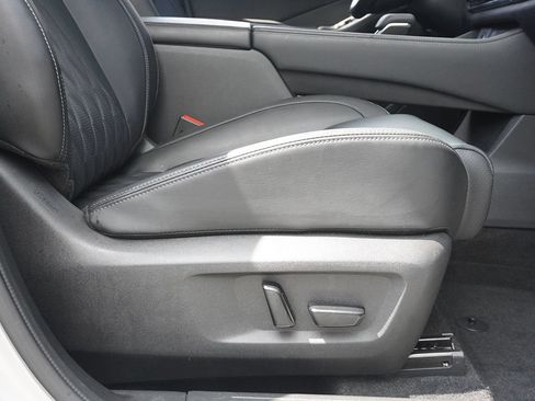 Used 2023 Nissan Rogue Platinum w/ Platinum Premium Package AWD/4WD image 35