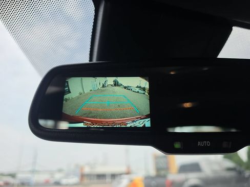 Used 2018 Toyota C-HR XLE FWD image 27