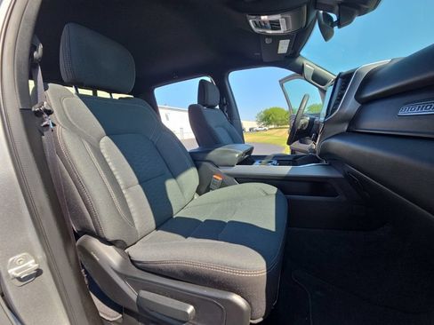 Used 2025 RAM 1500 Big Horn AWD/4WD image 24