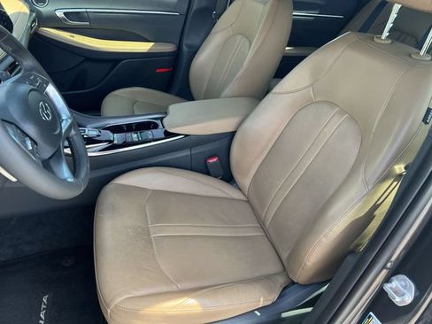 Used 2023 Hyundai Sonata Limited w/ Preferred Accessory Package FWD image 37