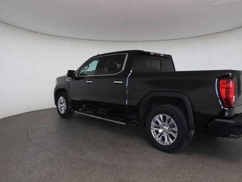 Used 2024 GMC Sierra 1500 Denali w/ Technology Package AWD/4WD image 11