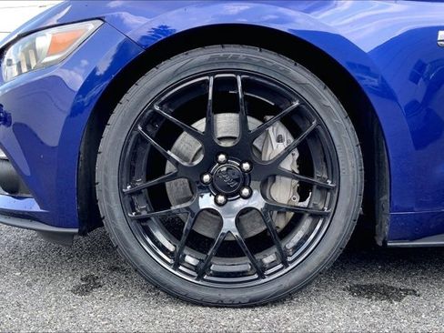 Used 2015 Ford Mustang GT Premium w/ Equipment Group 401A RWD image 7