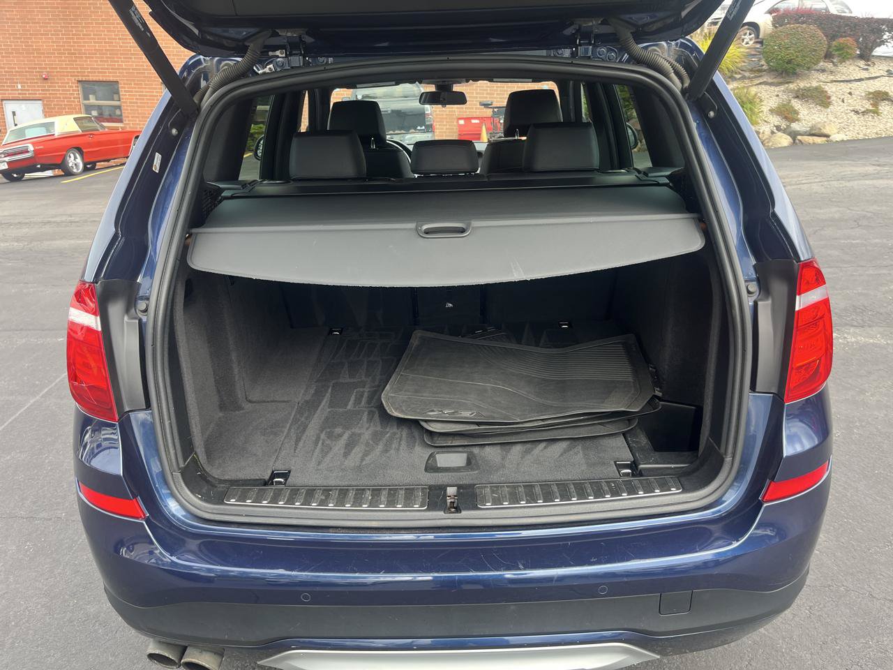 Used 2017 BMW X3 xDrive28i AWD/4WD image 5