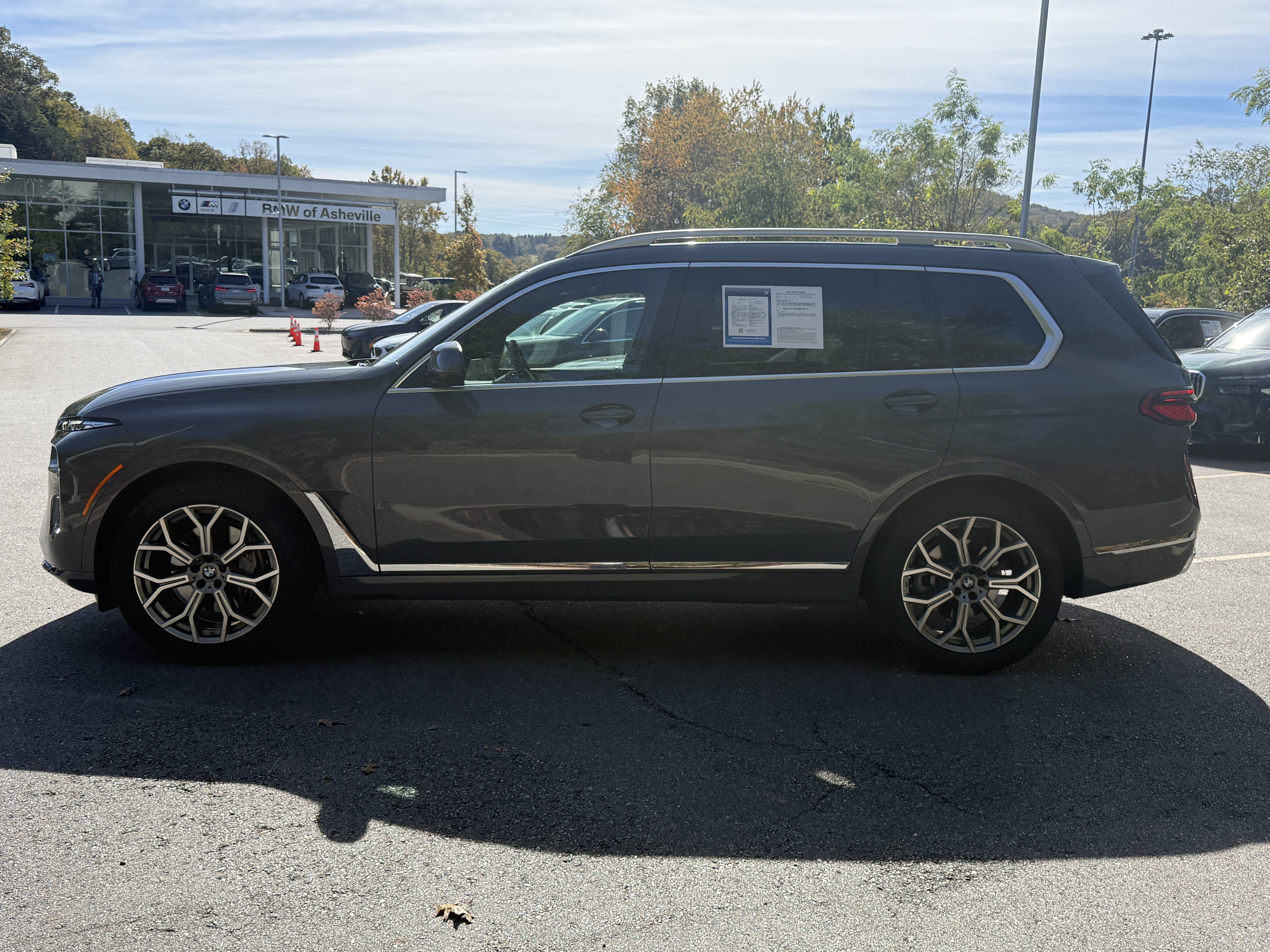 Used 2026 BMW X7 xDrive40i AWD/4WD image 6