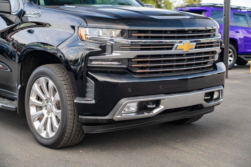 Used 2020 Chevrolet Silverado 1500 High Country w/ Technology Package AWD/4WD image 7