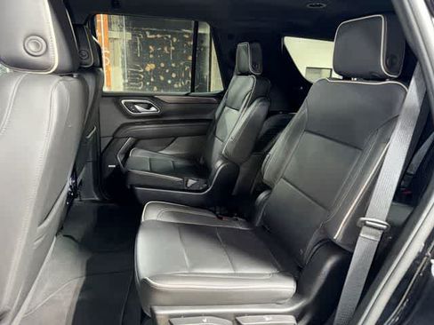 Used 2024 Chevrolet Tahoe Premier AWD/4WD image 17