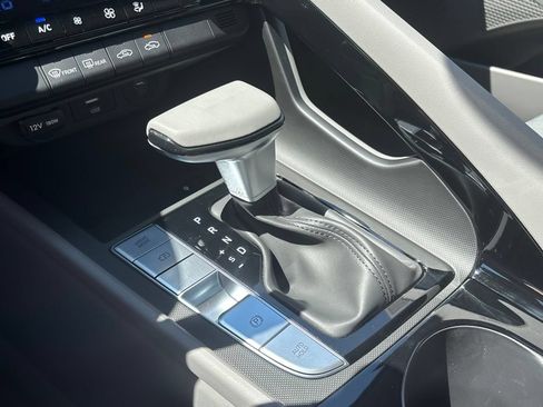 New 2025 Hyundai Elantra SEL FWD image 29