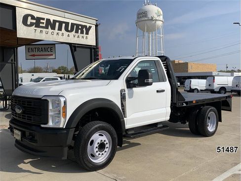 Used 2024 Ford F550 2WD Regular Cab Super Duty image 1
