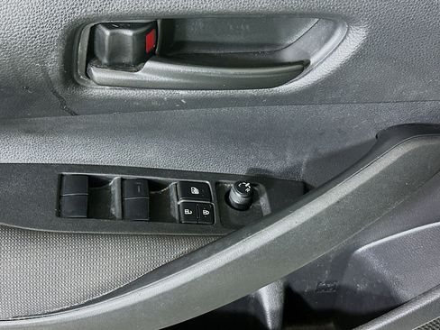 Used 2022 Toyota Corolla LE FWD image 14