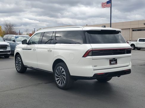 New 2025 Lincoln Navigator L Black Label image 3