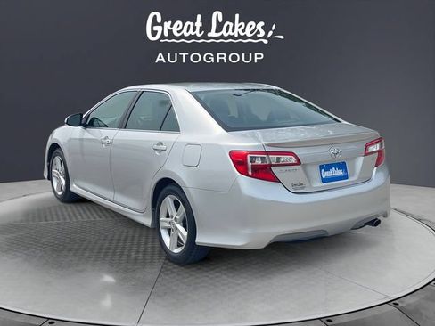 Used 2012 Toyota Camry SE FWD image 3
