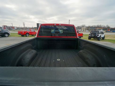 Used 2015 RAM 2500 Tradesman w/ Chrome Appearance Group image 10
