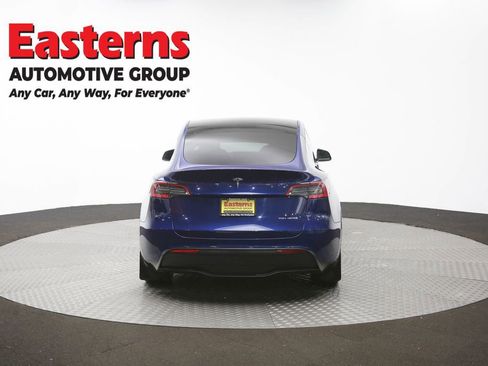 Used 2021 Tesla Model Y Long Range AWD/4WD image 31